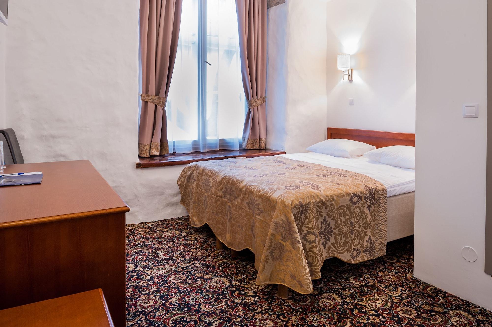 Three Crowns Residents 3* Reval