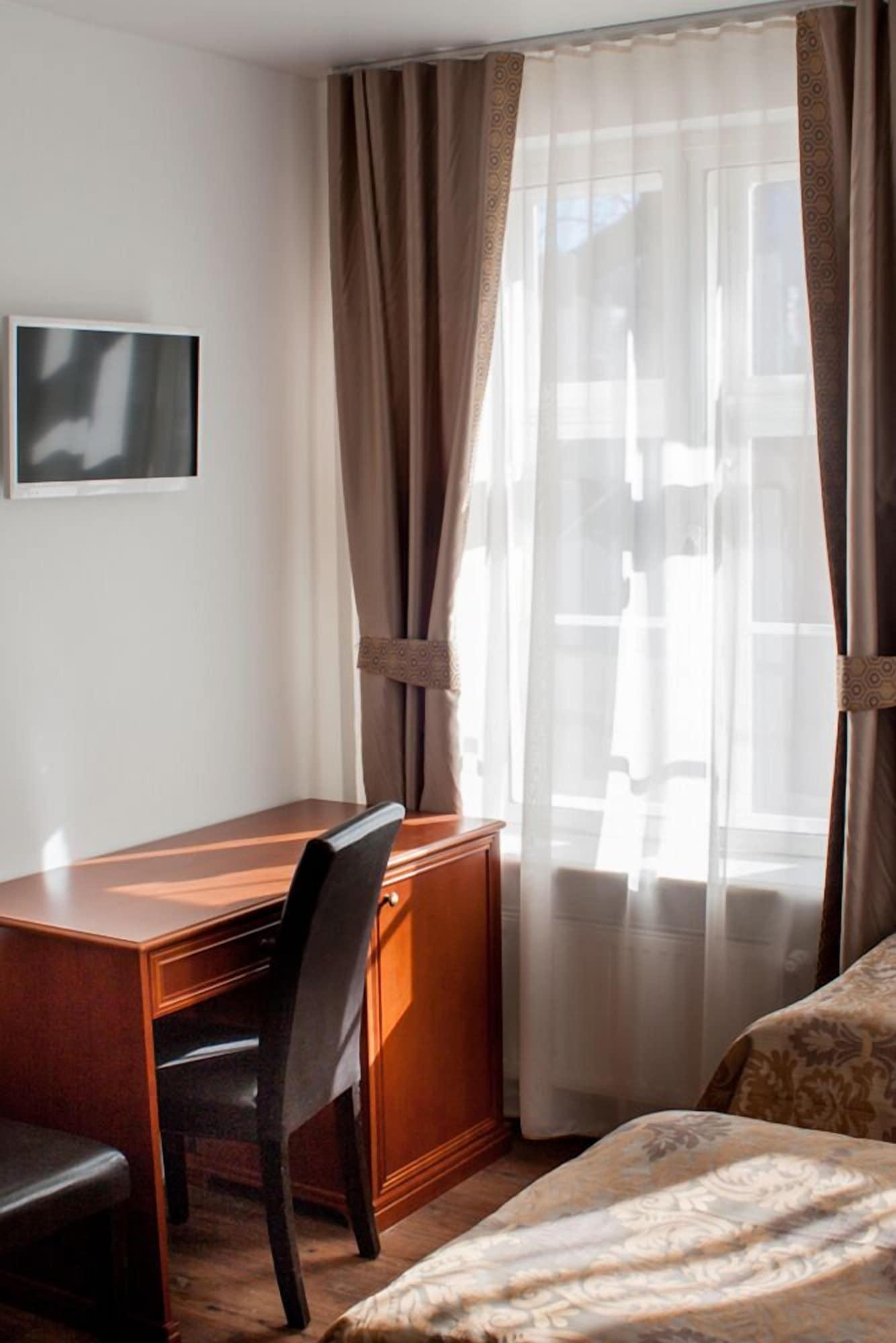 Three Crowns Residents Hotel Reval