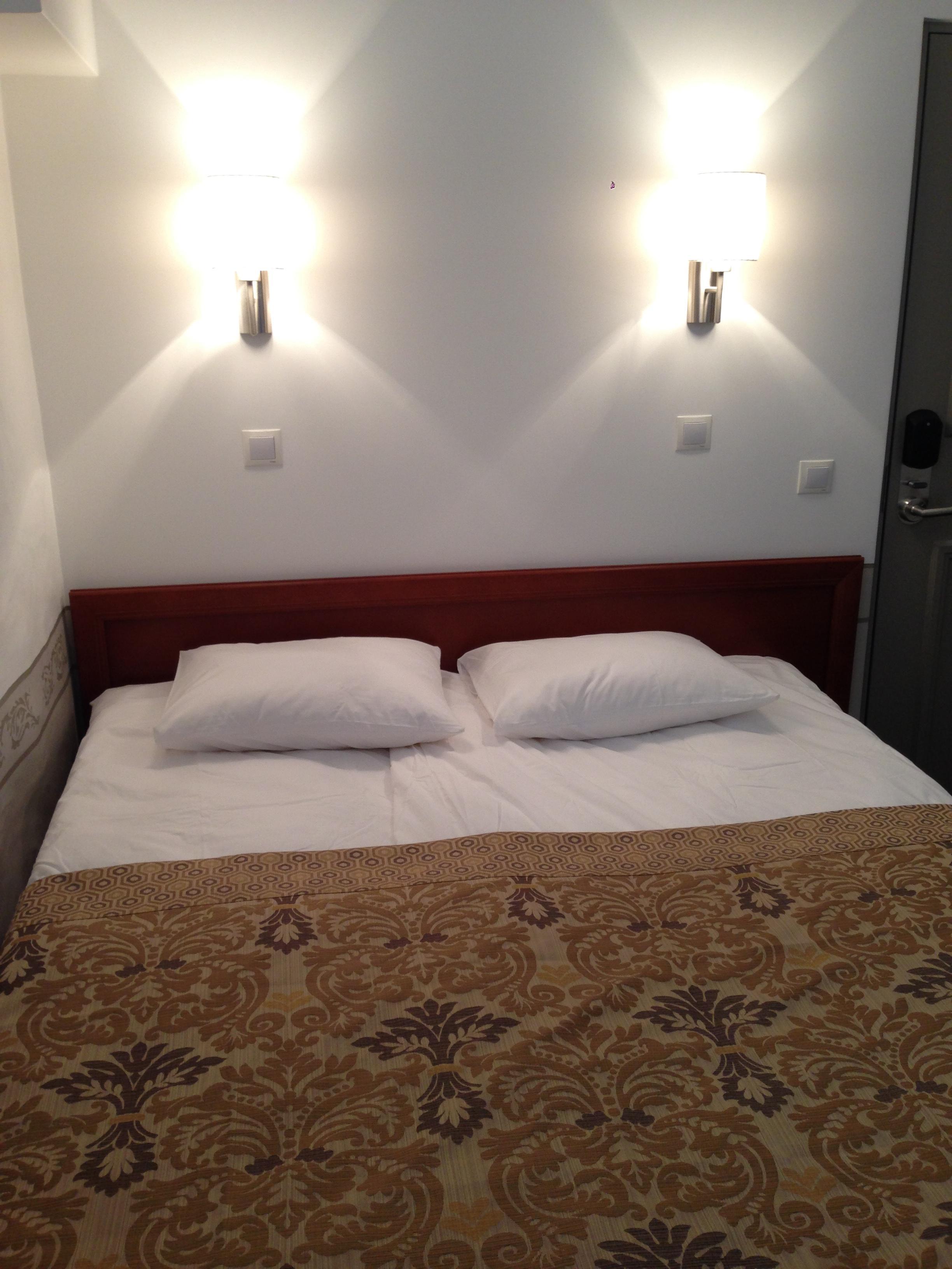 Three Crowns Residents Hotel 3*