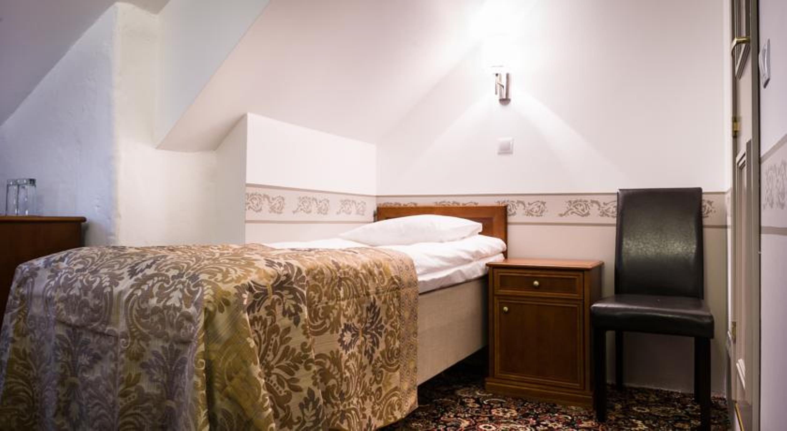 Three Crowns Residents 3*